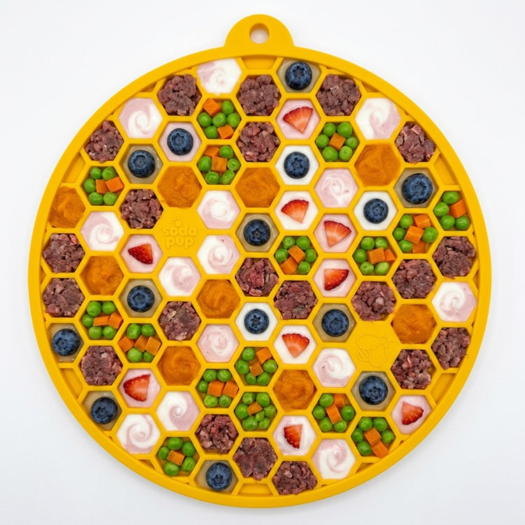 SodaPup Honeycomb eMat Round Lick Mat with Suction Cups